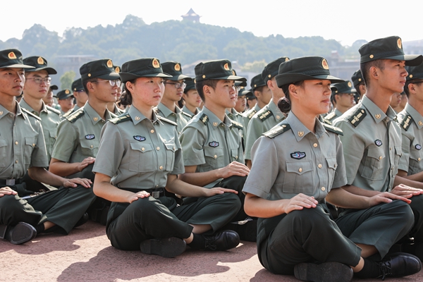 1602317204053035565.jpg 教官.jpg