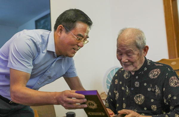 1569511041914045970.jpg QQ图片20190926231451_副本.jpg