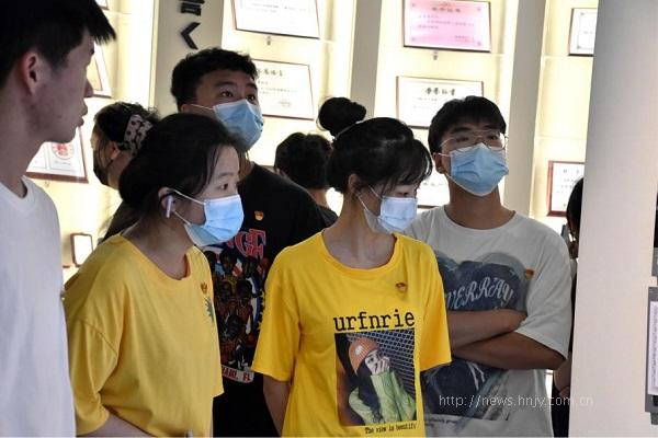 图片20.jpg 图片20.jpg