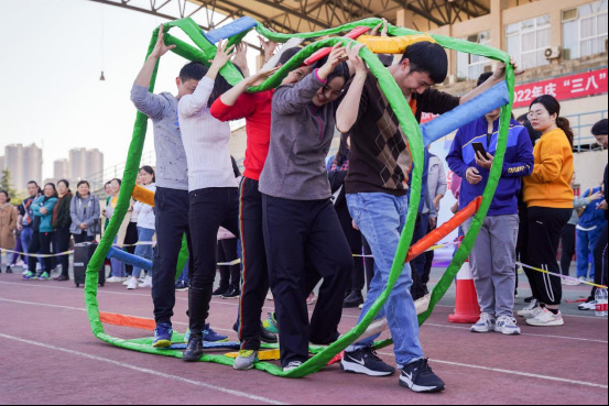 潇湘巾帼显风采 伟德bv1946官网举办妇女节系列庆祝活动