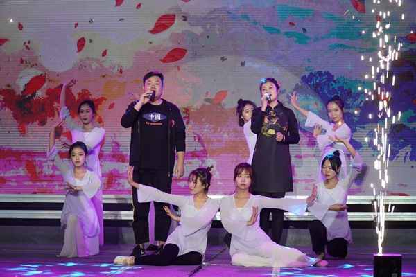 1573459839762076532.jpg DSC07305.jpg