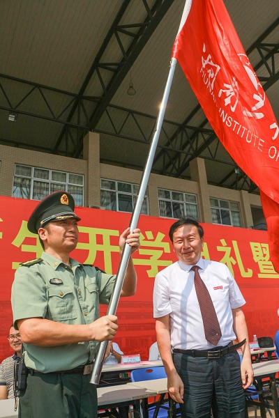 1505721138946016911.jpg IMG_9479授旗鼓相当.jpg