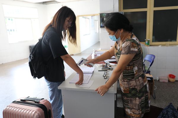 1598688913339084683.jpg 宿舍_副本.jpg