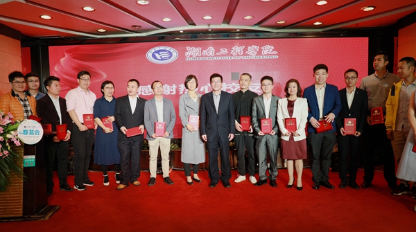 1553582913394039392.jpg 877A4765_副本_副本.jpg