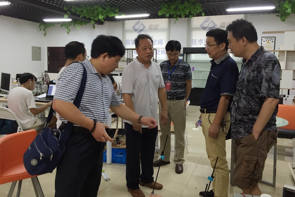 1504581019626061840.jpg 图5.湖南赛区组委会亲临伟德巡视1_副本.jpg