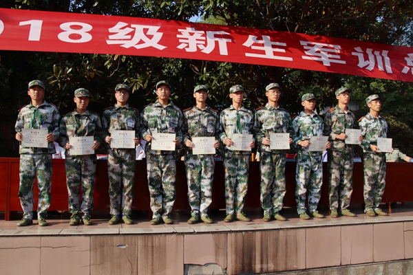 1538214203617018441.jpg QQ图片20180929173401_副本.jpg