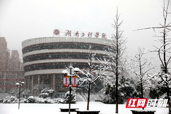 湖工1.jpg 湖工1.jpg