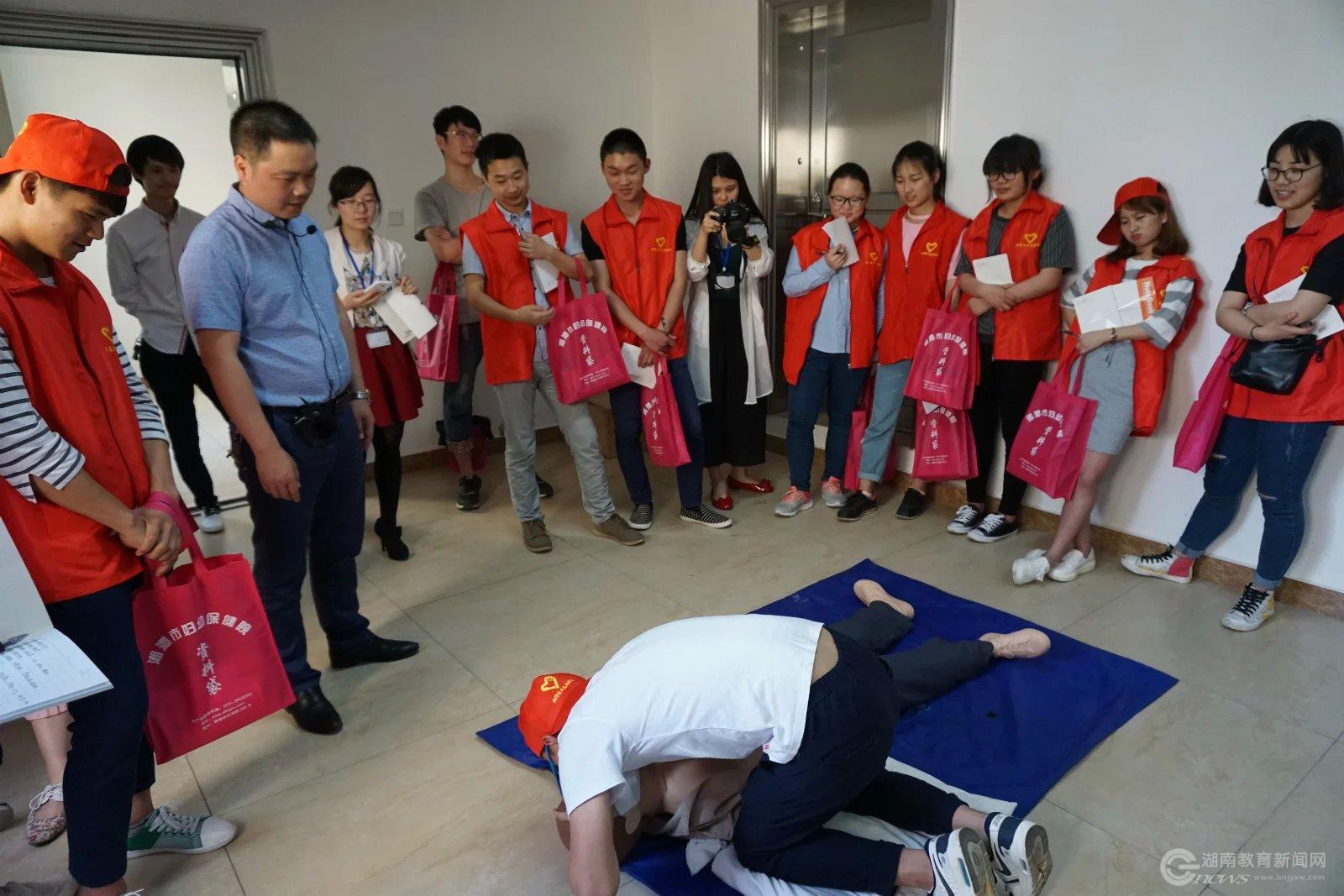 1462526792068096179.bmp 1462526792068096179.bmp