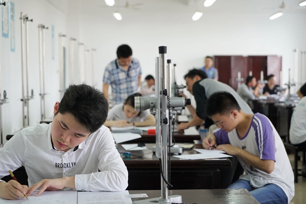 1526870206924078288.jpg 2.jpg