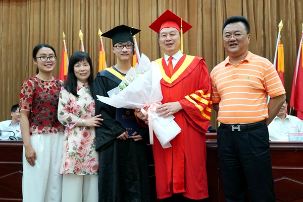 1530092476809010191.jpg 10.jpg