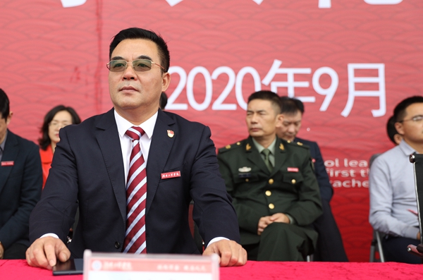 1601282045601041410.jpg 2.jpg